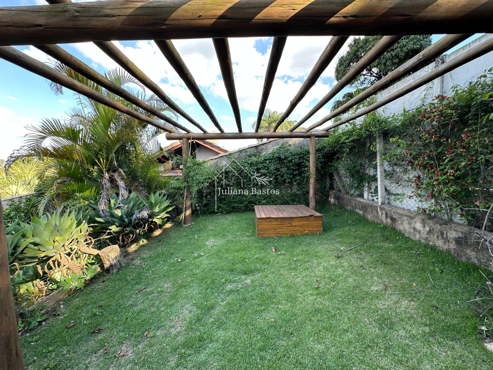 WhatsApp Image 2025-12-02 at 23.33.26