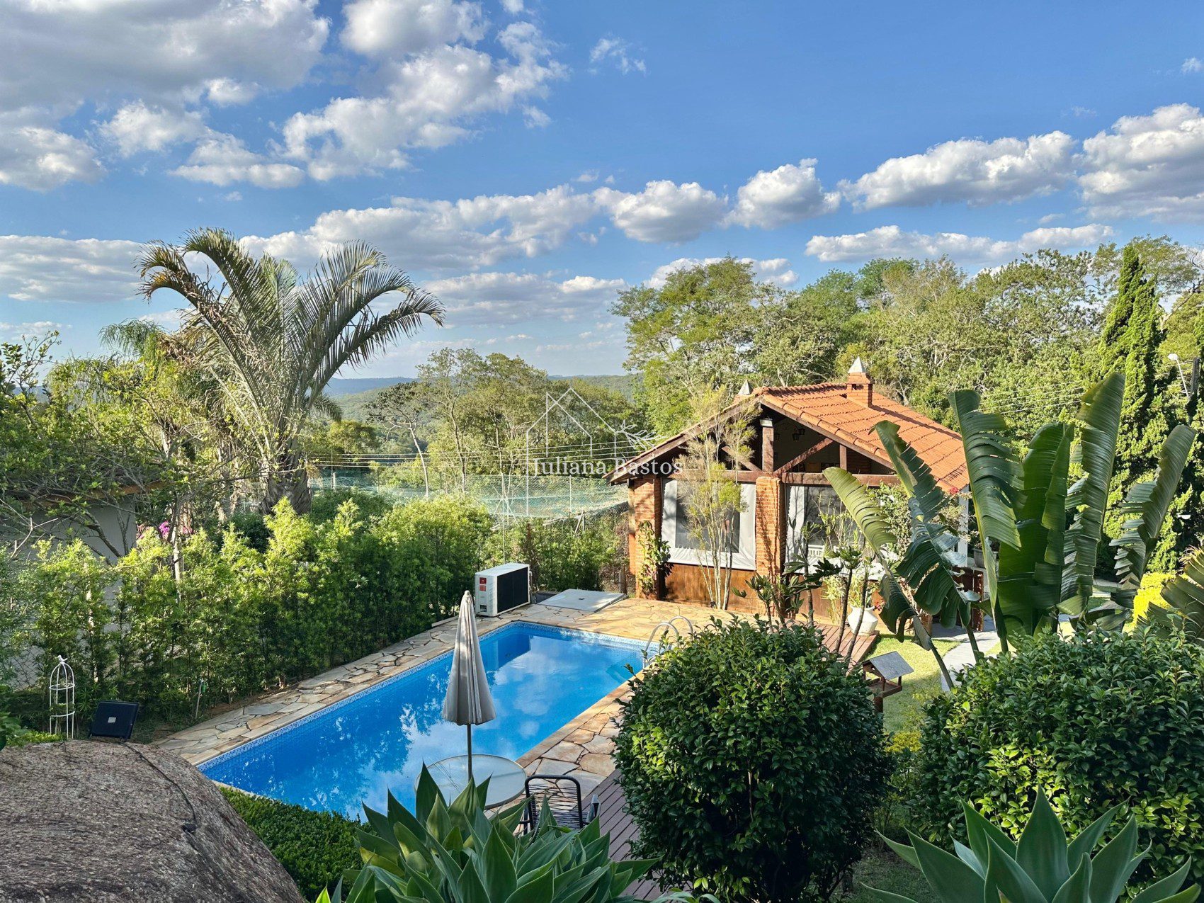 WhatsApp Image 2025-12-02 at 23.33.27 (1)