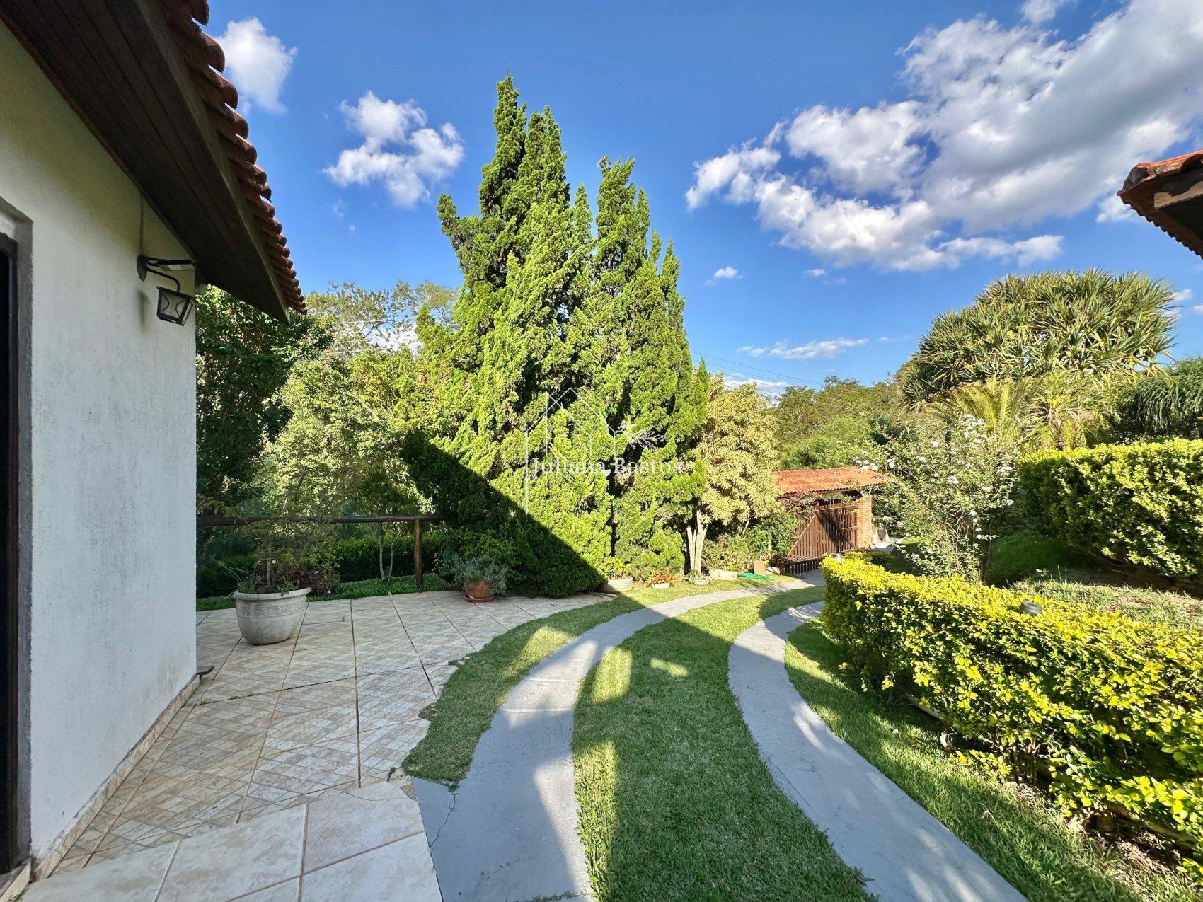 WhatsApp Image 2025-12-02 at 23.33.28 (4)