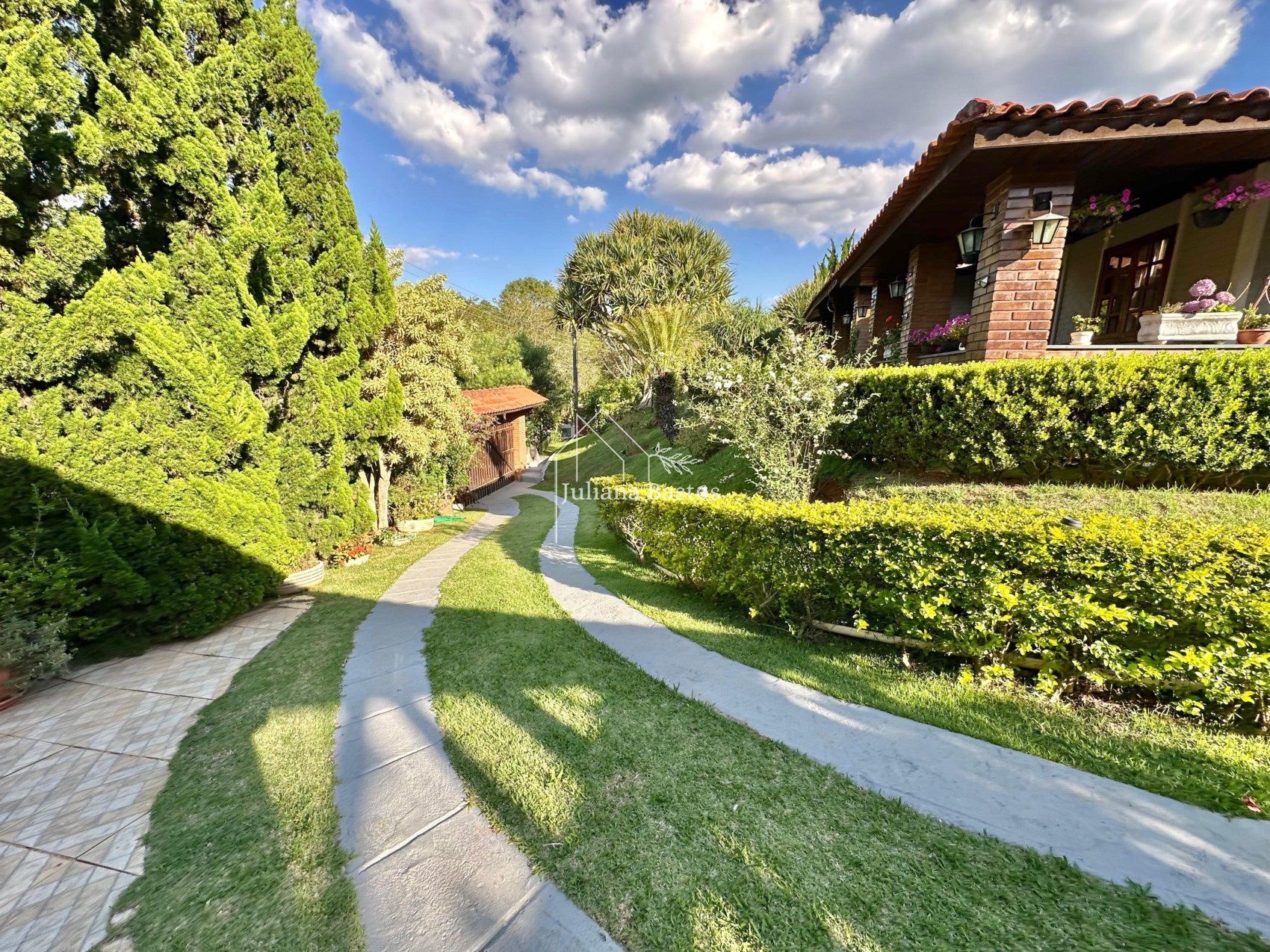 WhatsApp Image 2025-12-02 at 23.33.28 (5)