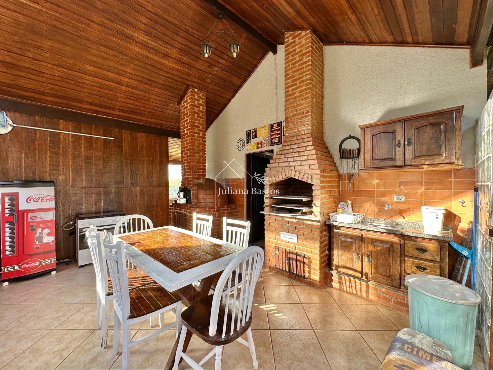 WhatsApp Image 2025-12-02 at 23.33.29 (2)