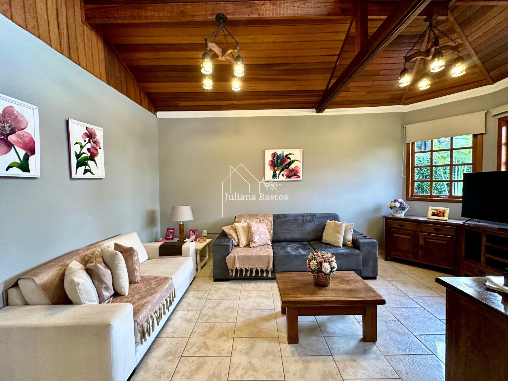 WhatsApp Image 2025-12-02 at 23.33.30 (2)